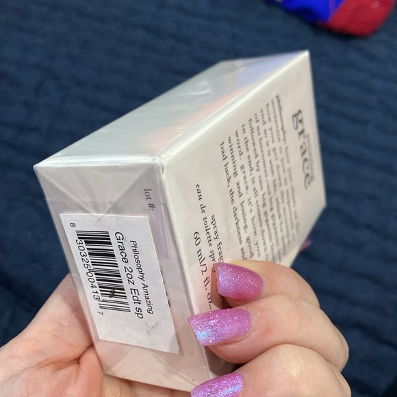 NWT Philosophy
Amazing Grace Eau de Toilette 60 ml/2 fl. oz - Picture 4 of 5